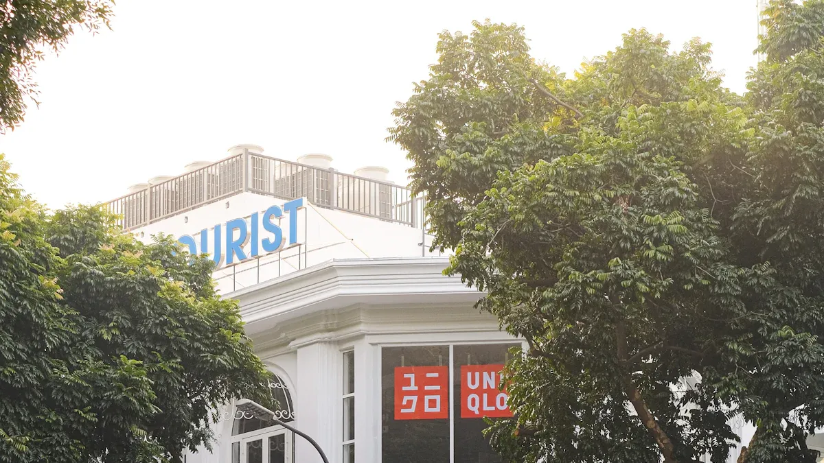Faster Shopping and Checkout in the UNIQLO Store