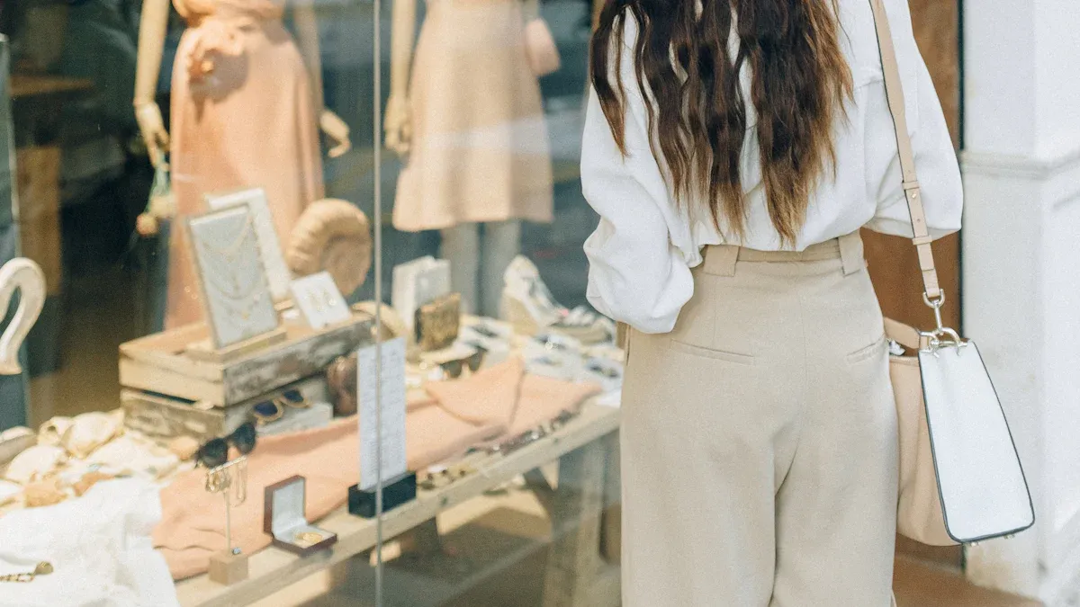 Key Benefits of Digital Price Tags for Luxury Retailers
