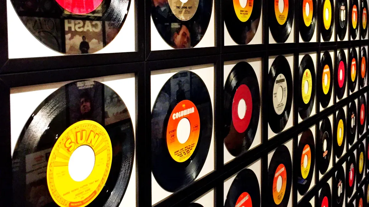 Small Record Labels vs. Major Record Labels: Key Differences