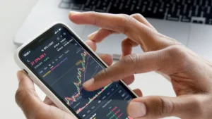 Digital Price Tags in Fruit Stores: Are They Worth the Switch?